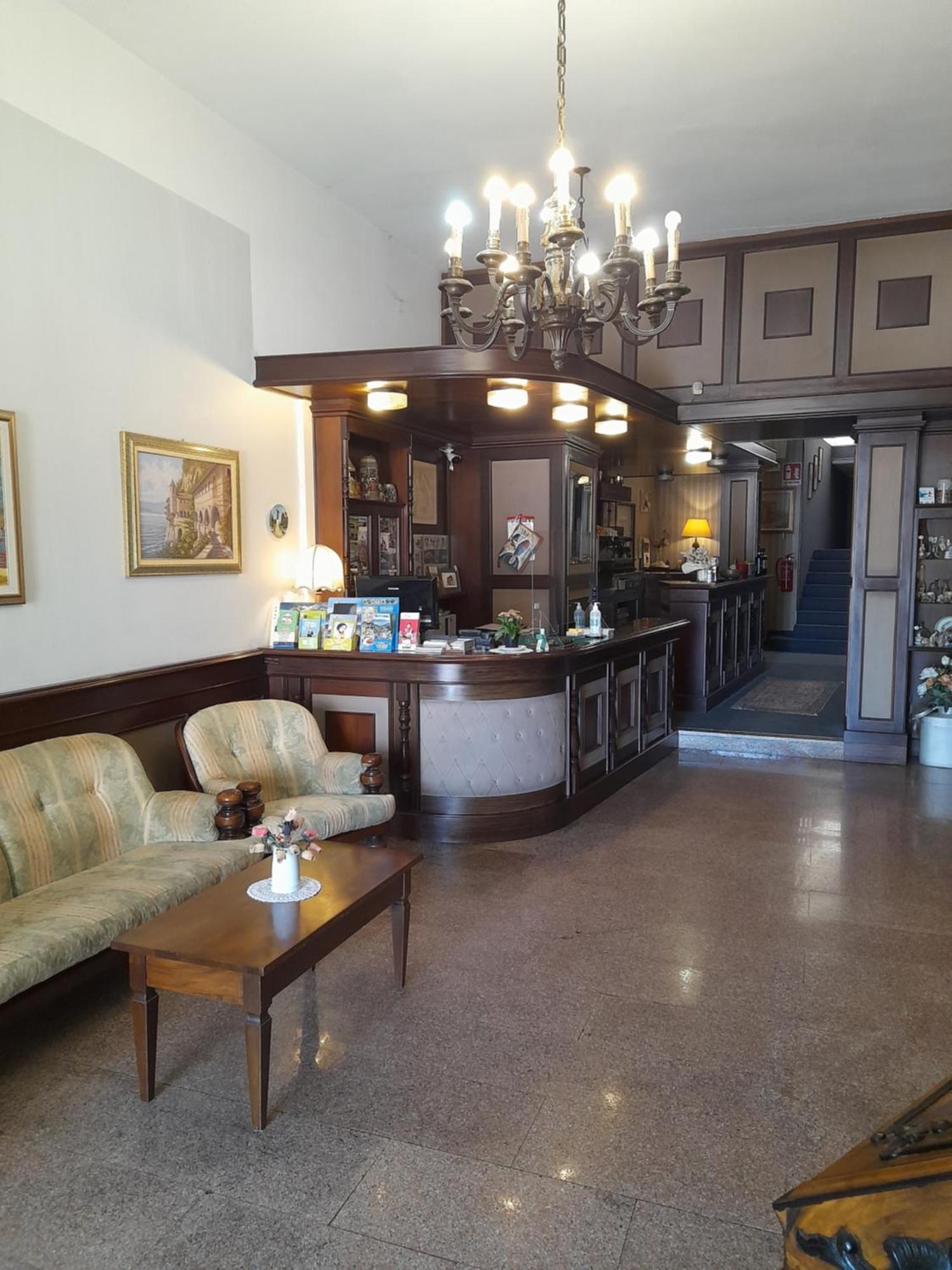 Hotel Florida Arona Εξωτερικό φωτογραφία