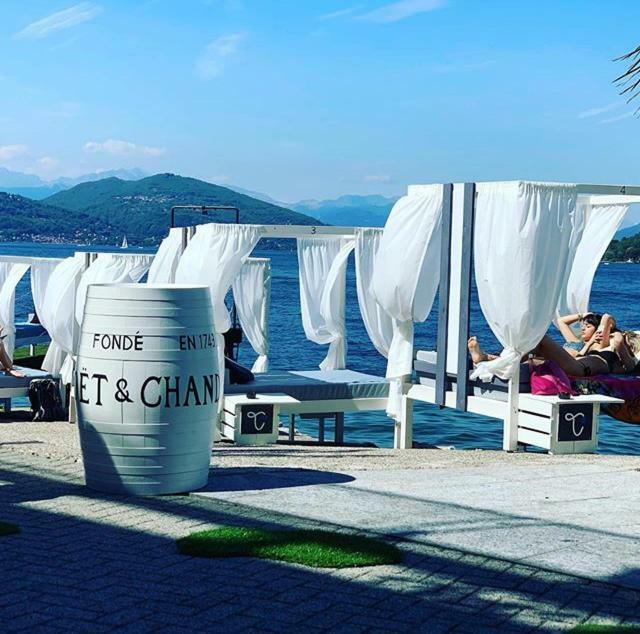 Hotel Florida Arona Εξωτερικό φωτογραφία
